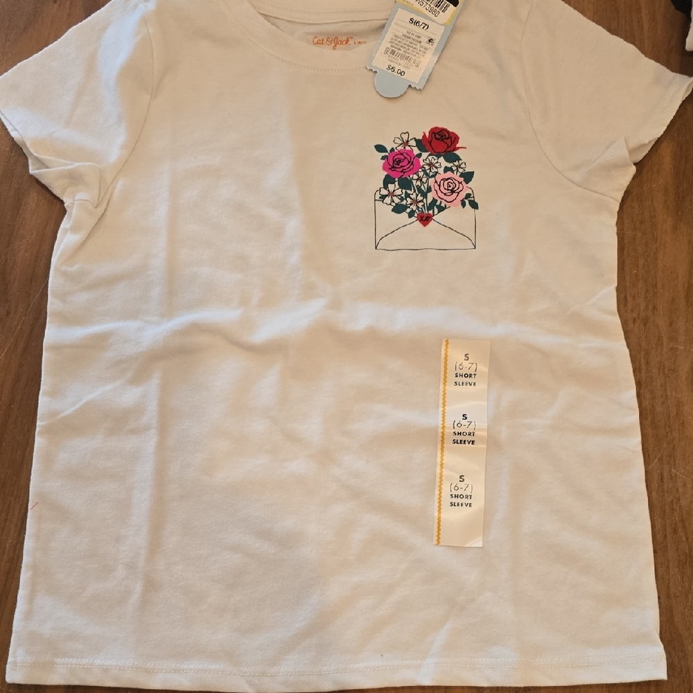 Cat & Jack‎ Girls Roses In Envelope T Shirt